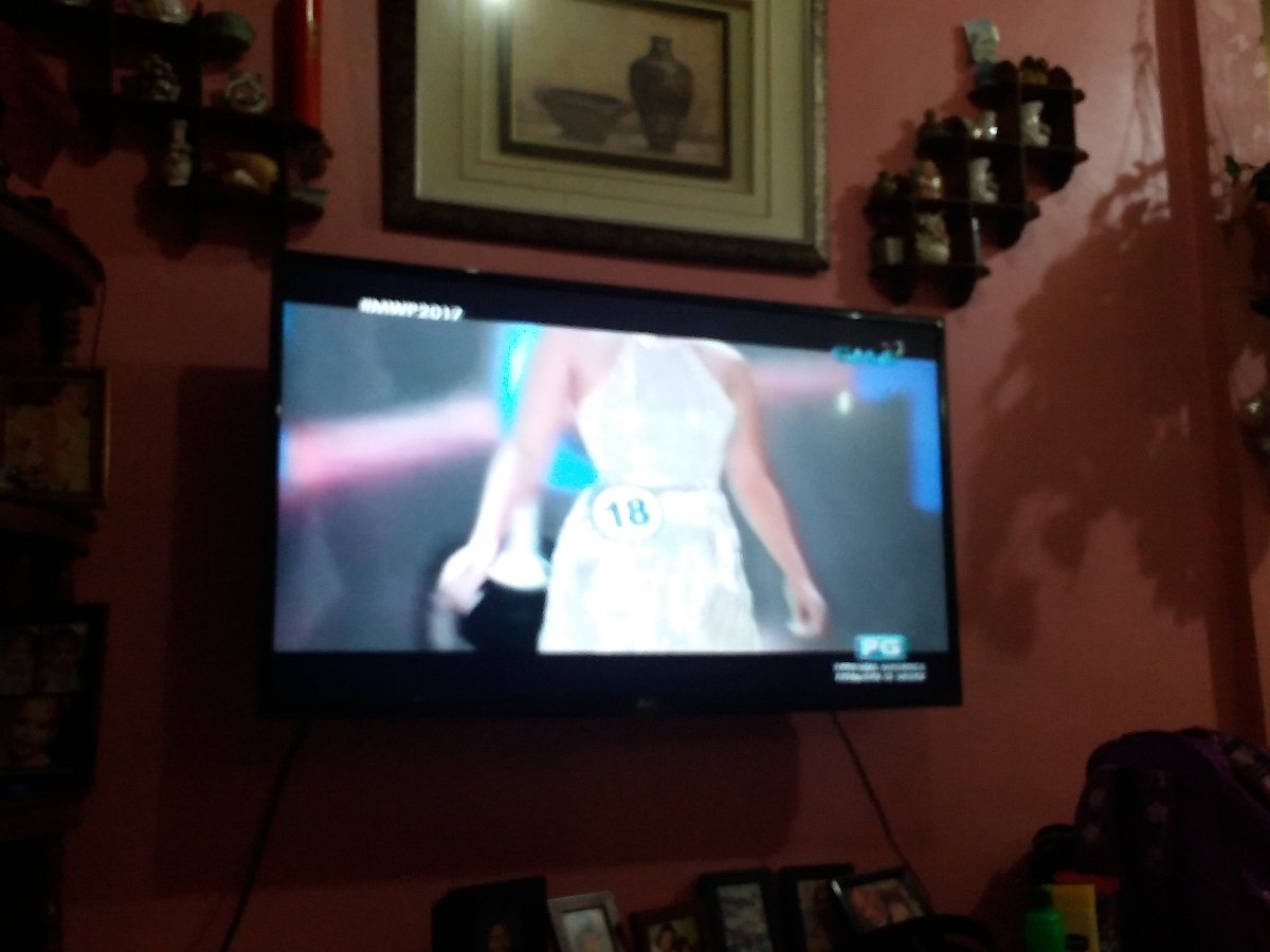 Watching miss world philippines 2017, GMA , channel 7 , long gown competition