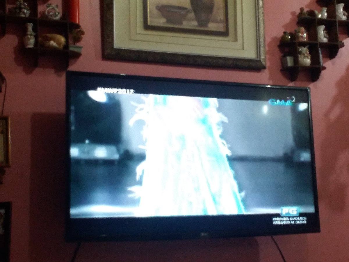 Watching miss world philippines 2017, GMA , channel 7 , long gown competition