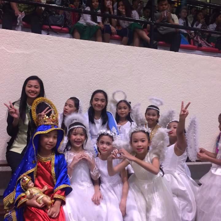 Angel costume of these cutie little girls 