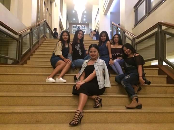 my model be like friends