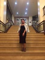 Model be like pose